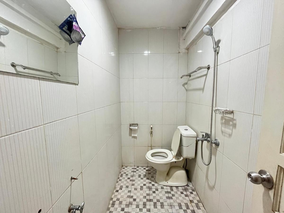 Reddoorz Near Kantor Walikota Manado Exterior photo