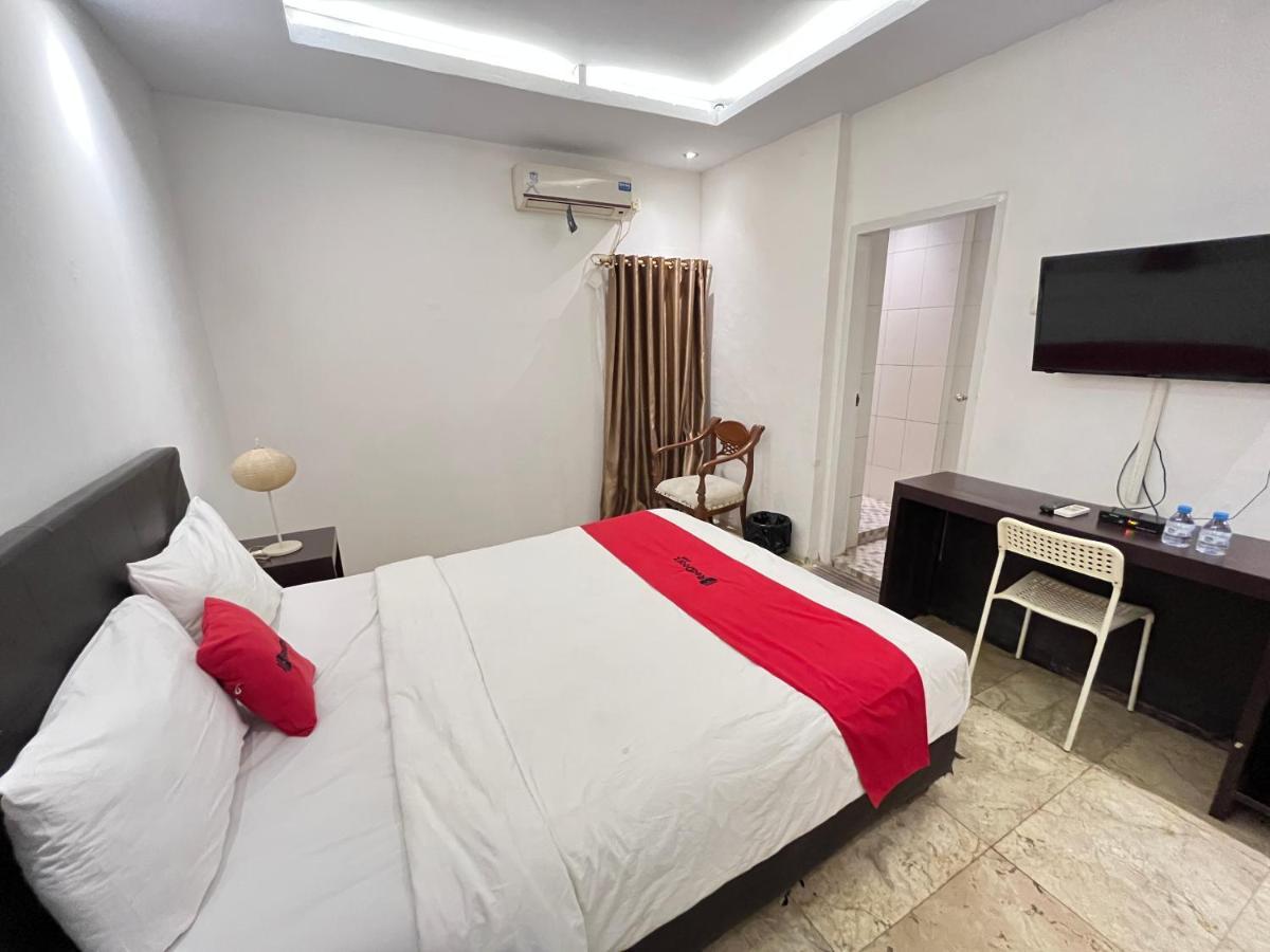 Reddoorz Near Kantor Walikota Manado Exterior photo