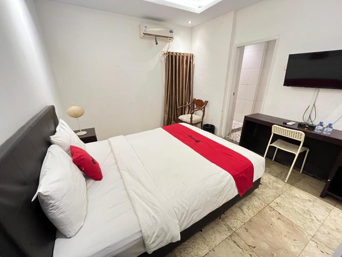 Reddoorz Near Kantor Walikota Manado Exterior photo